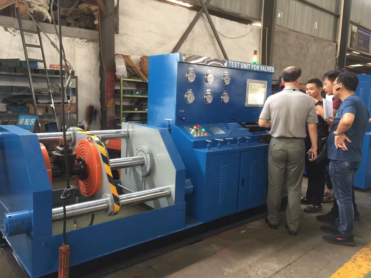亨利閥門(大連)公司來公司現(xiàn)場查驗(yàn)智能閥門試驗(yàn)臺性能指標(biāo)